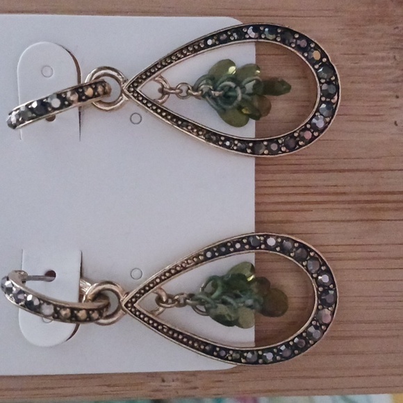 Monet Gold Tone Large Tear Drop Dangle Earrings - Picture 10 of 10